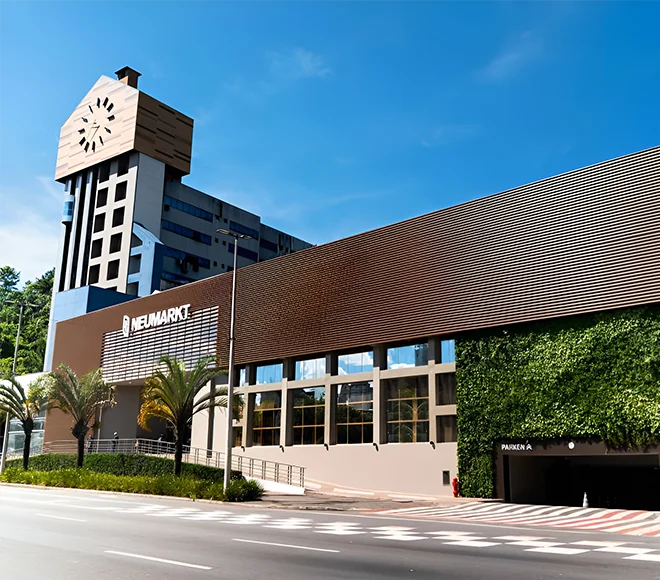 Obra da CentroPlac no Neumarkt Shopping